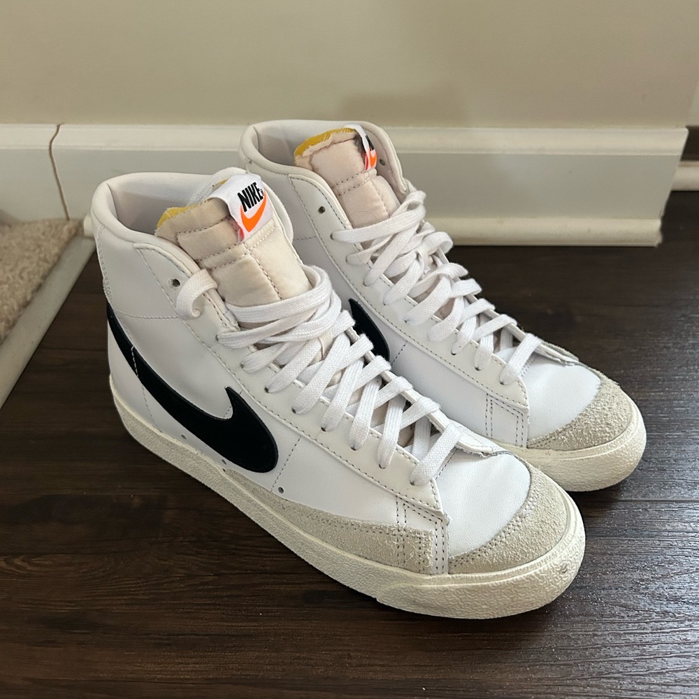 Women's Nike Blazer Mid '77 Shoes